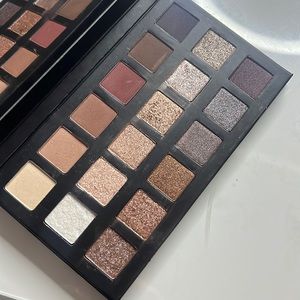 Lorac Noir Pro Palette